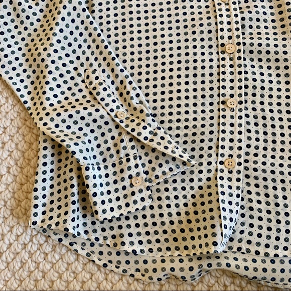 ✨NWT Equipment Silk Blouse, Brett Style - Picture 4 of 7